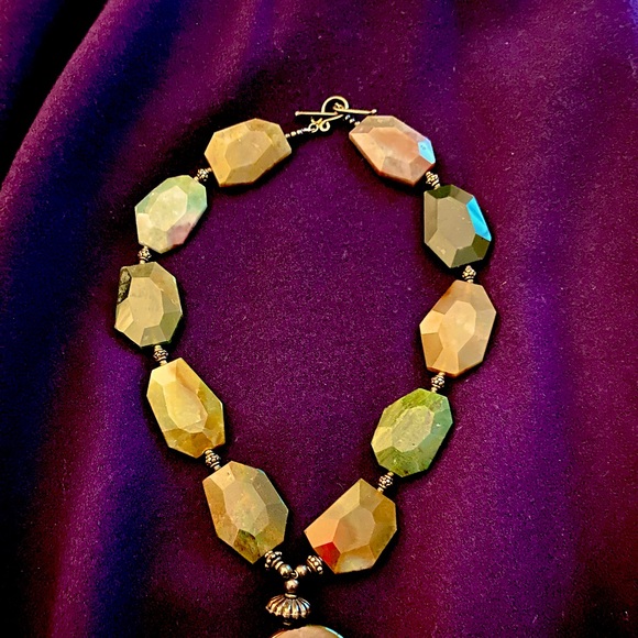 Stone Necklace With Stone Drop - Picture 9 of 12